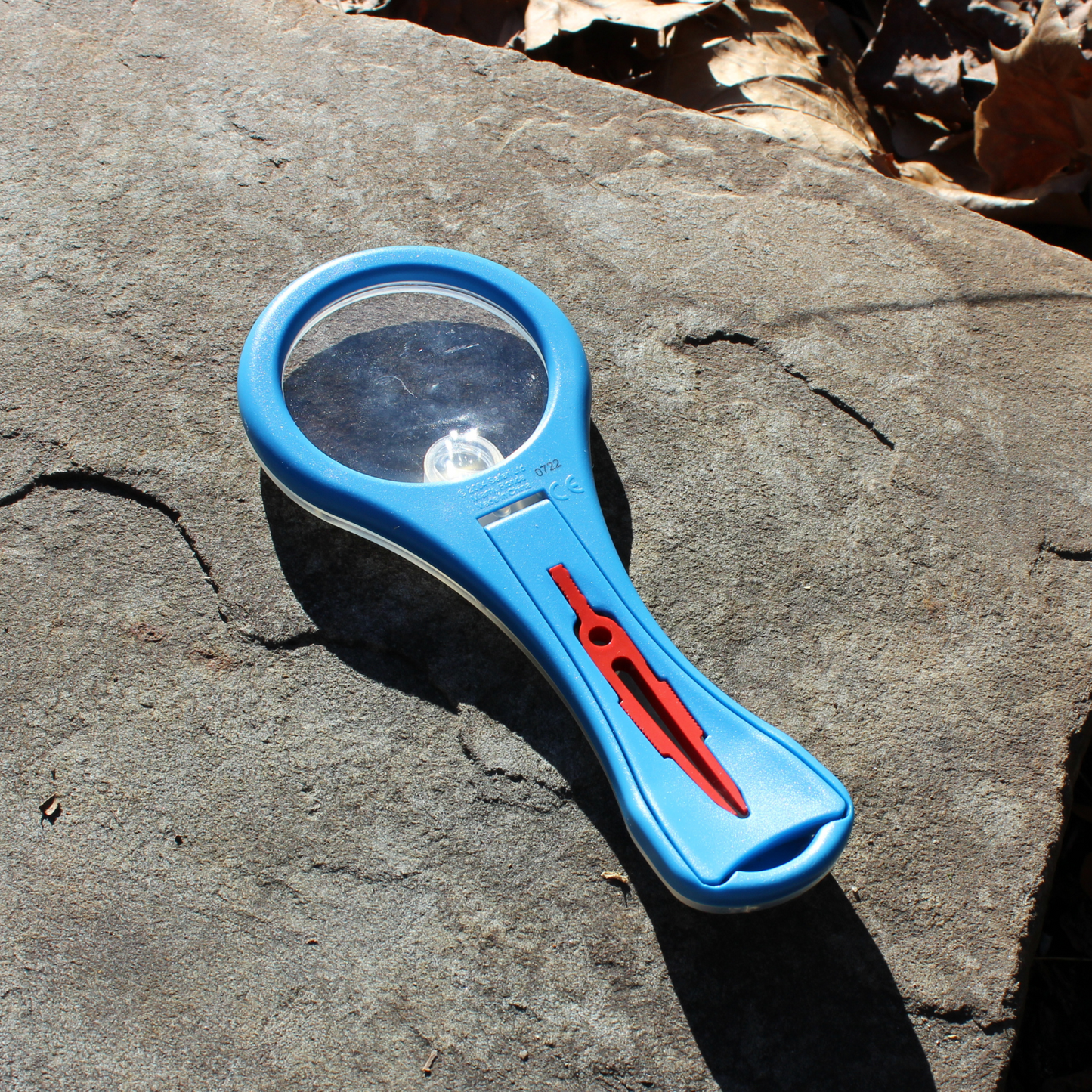 Mega-10 Magnifying Glass-4